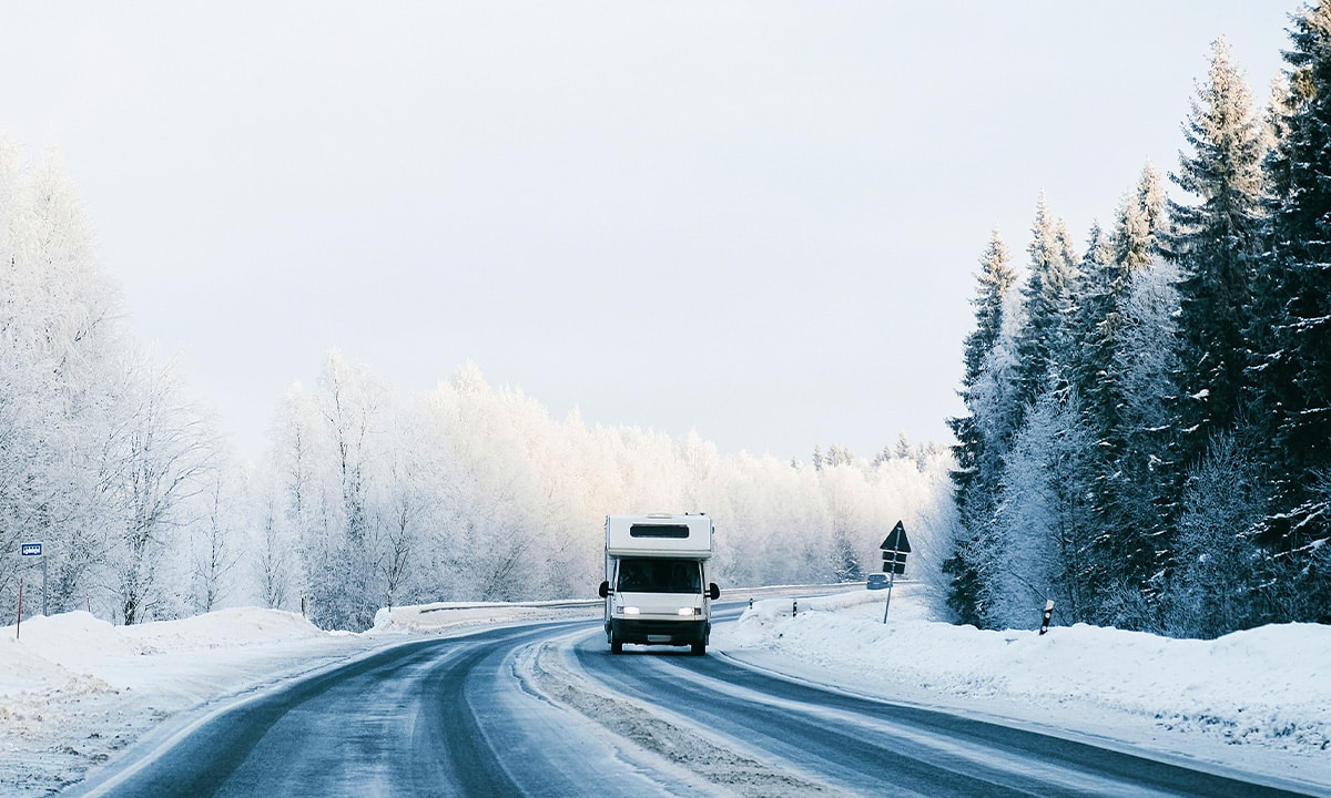 ¿Cómo preparar tu autocaravana para un viaje en invierno?